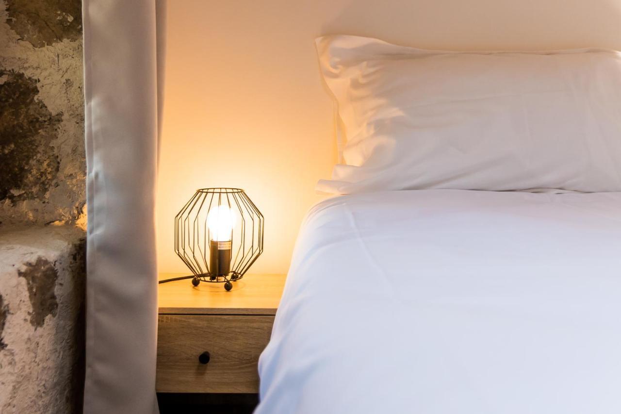 Domaine Du Coq En Pat Bed & Breakfast Augerolles Ngoại thất bức ảnh