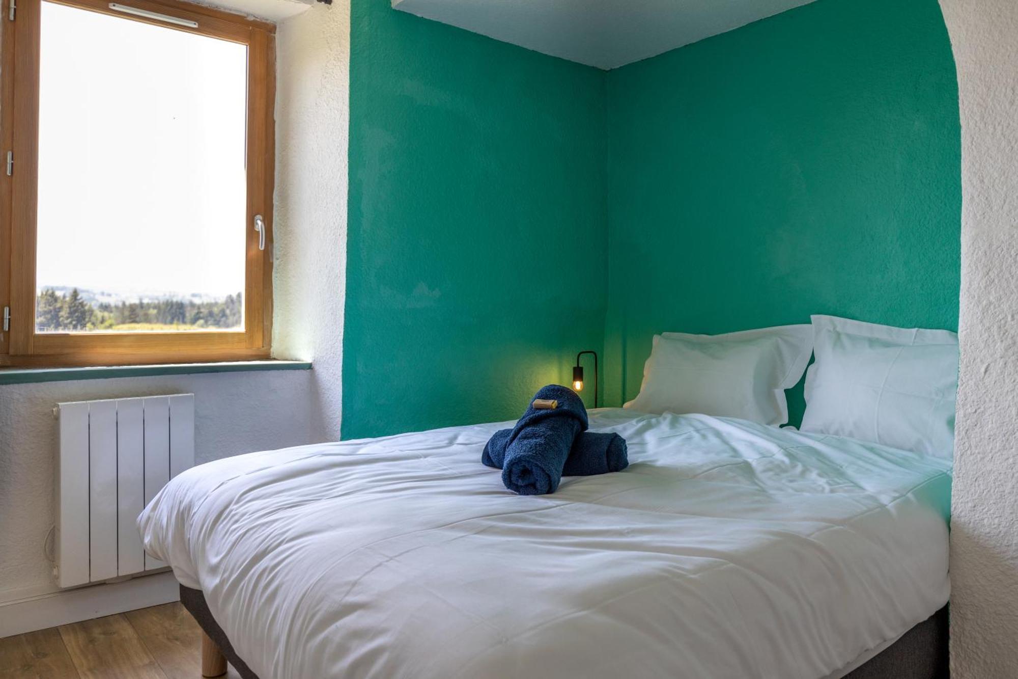 Domaine Du Coq En Pat Bed & Breakfast Augerolles Ngoại thất bức ảnh